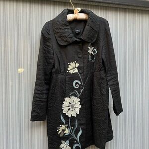 Elegant Black Floral Embroidered Trench Coat